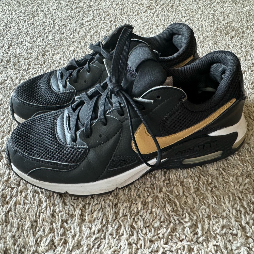 Nike air max women’s size 9